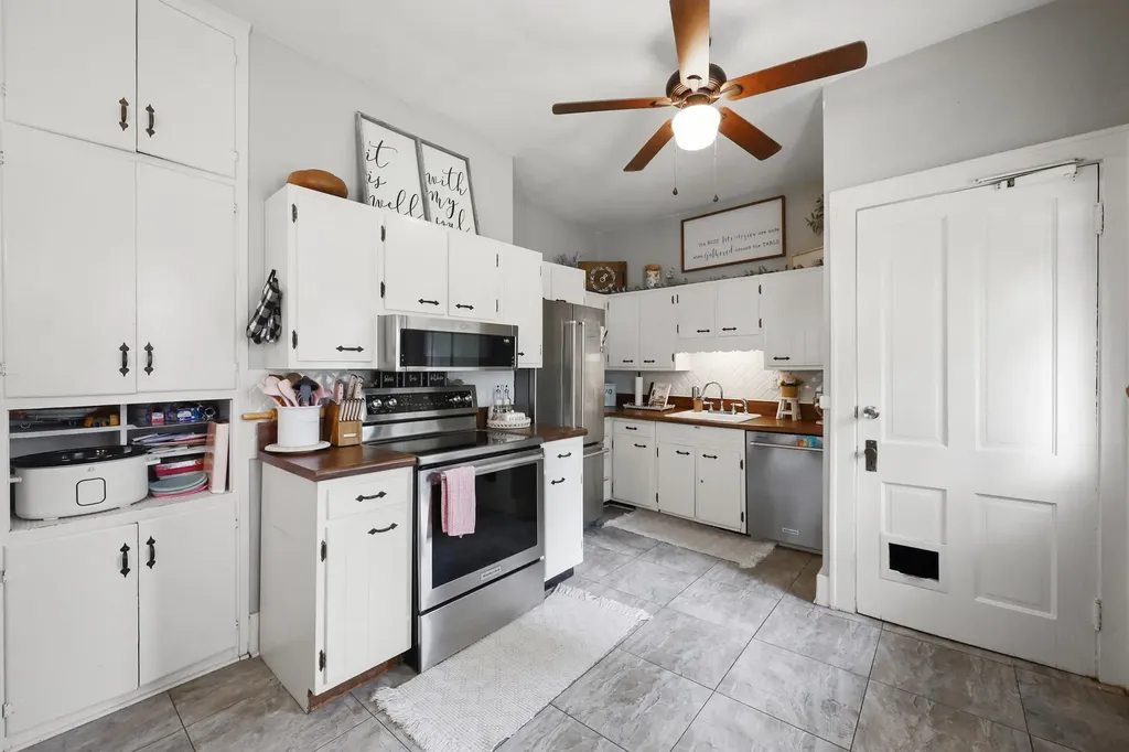 222 E Lexington Street Harrodsburg KY 40330