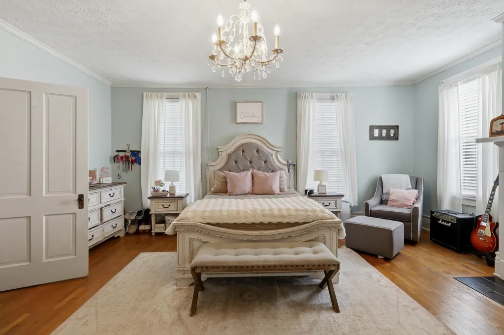 222 E Lexington Street Harrodsburg KY 40330