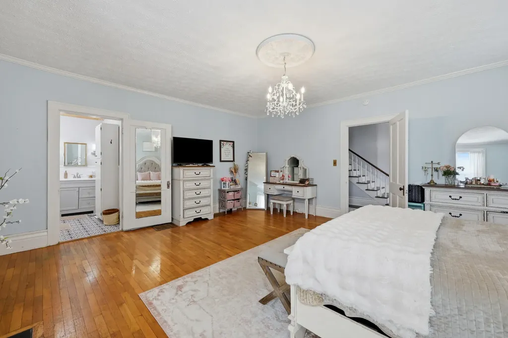 222 E Lexington Street Harrodsburg KY 40330