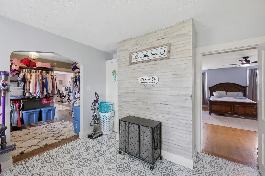 222 E Lexington Street Harrodsburg KY 40330