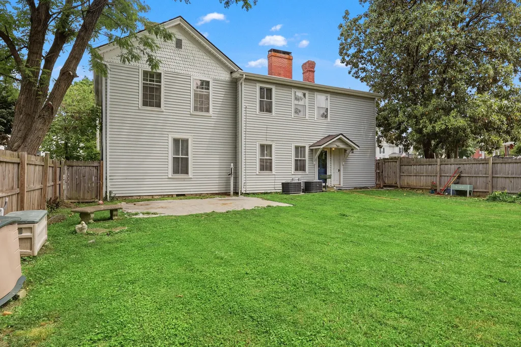 222 E Lexington Street Harrodsburg KY 40330