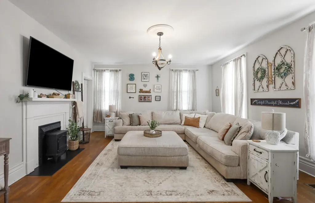 222 E Lexington Street Harrodsburg KY 40330