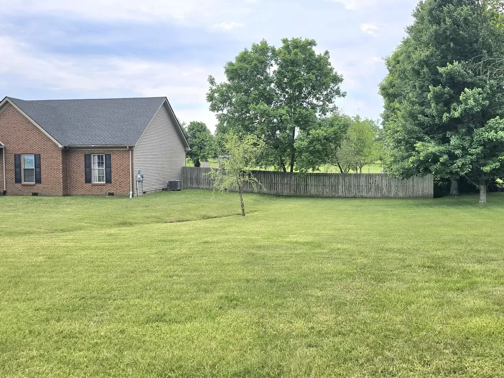 179 Bright Leaf Drive Lancaster KY 40444