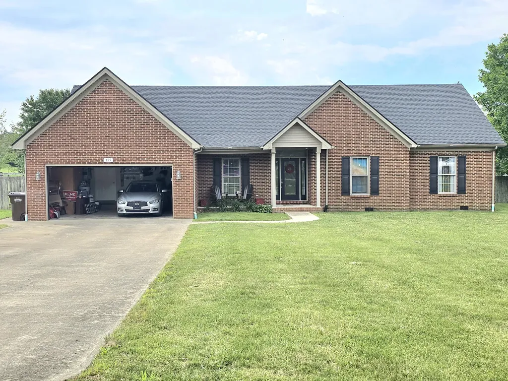 179 Bright Leaf Drive Lancaster KY 40444