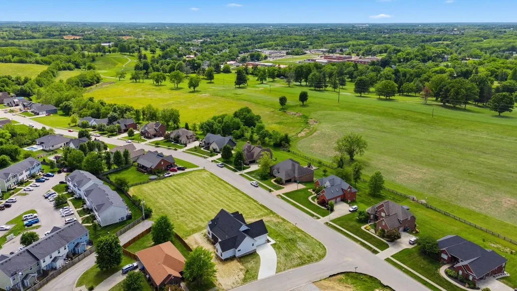 414 Fairholme Way Winchester KY 40391