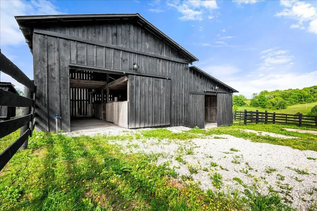 2311 Kentucky 3630 Tyner KY 40486