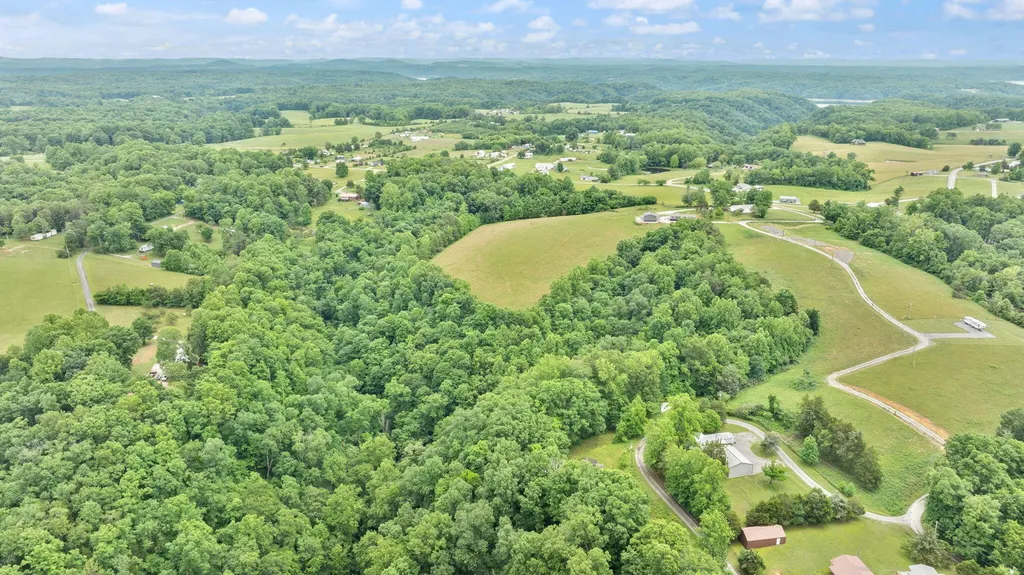 23.5AC Beech Grove Road Nancy KY 42544