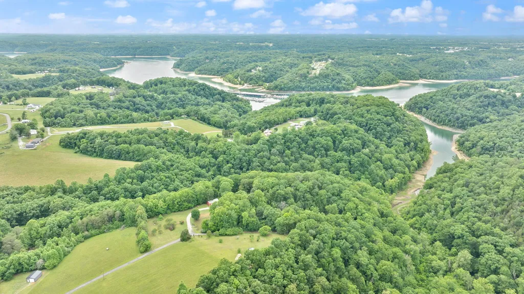 23.5AC Beech Grove Road Nancy KY 42544