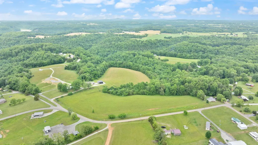 23.5AC Beech Grove Road Nancy KY 42544