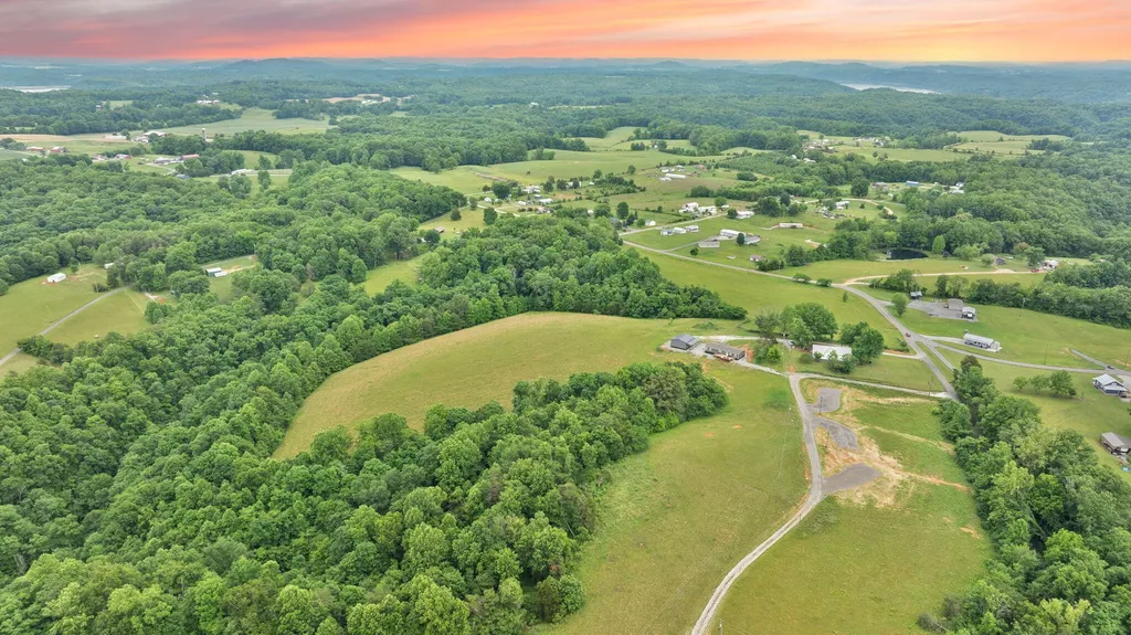 23.5AC Beech Grove Road Nancy KY 42544