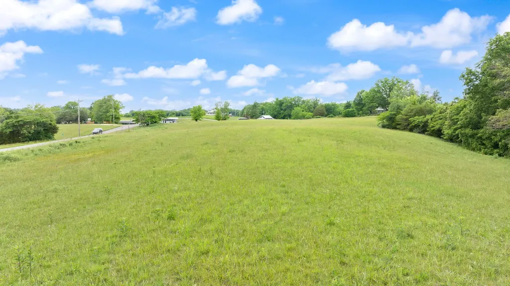 23.5AC Beech Grove Road Nancy KY 42544