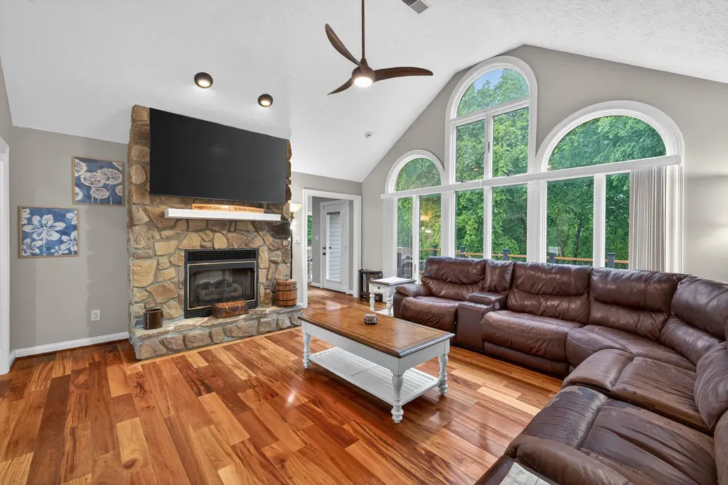 220 Sylvan Way Lancaster KY 40444
