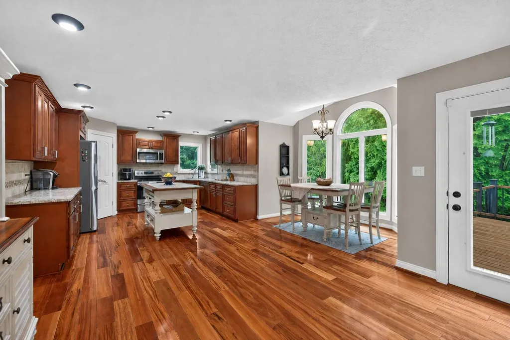 220 Sylvan Way Lancaster KY 40444