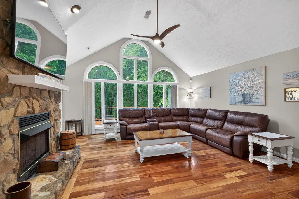 220 Sylvan Way Lancaster KY 40444