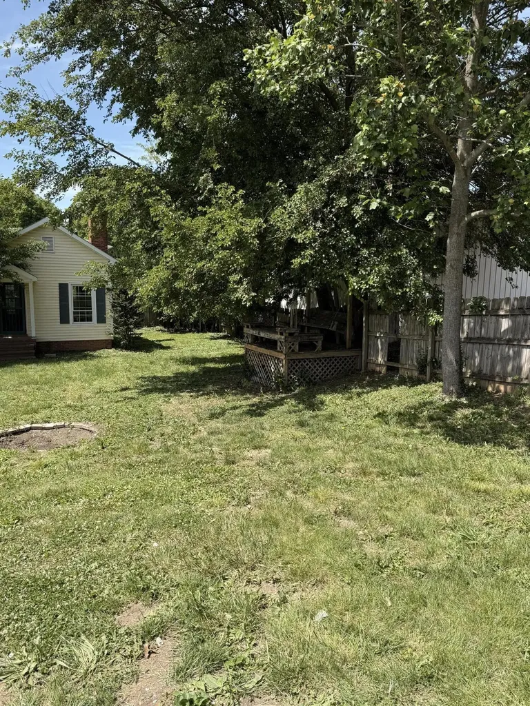 1455 Main Street Paris KY 40361