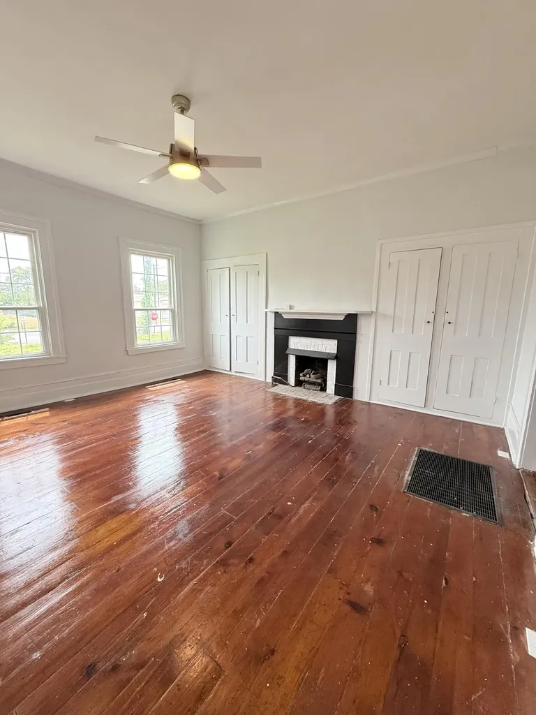 1455 Main Street Paris KY 40361