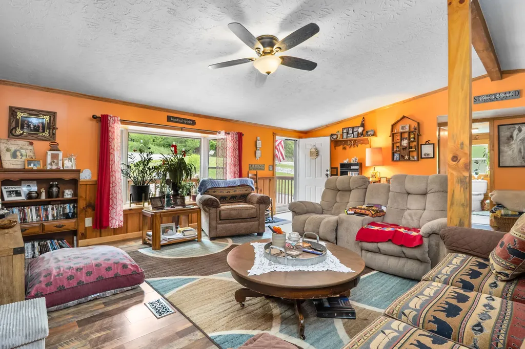 4264 Kentucky 1482 Oneida KY 40972