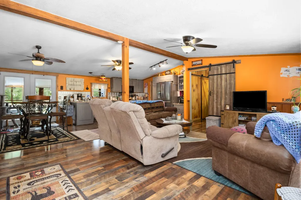 4264 Kentucky 1482 Oneida KY 40972