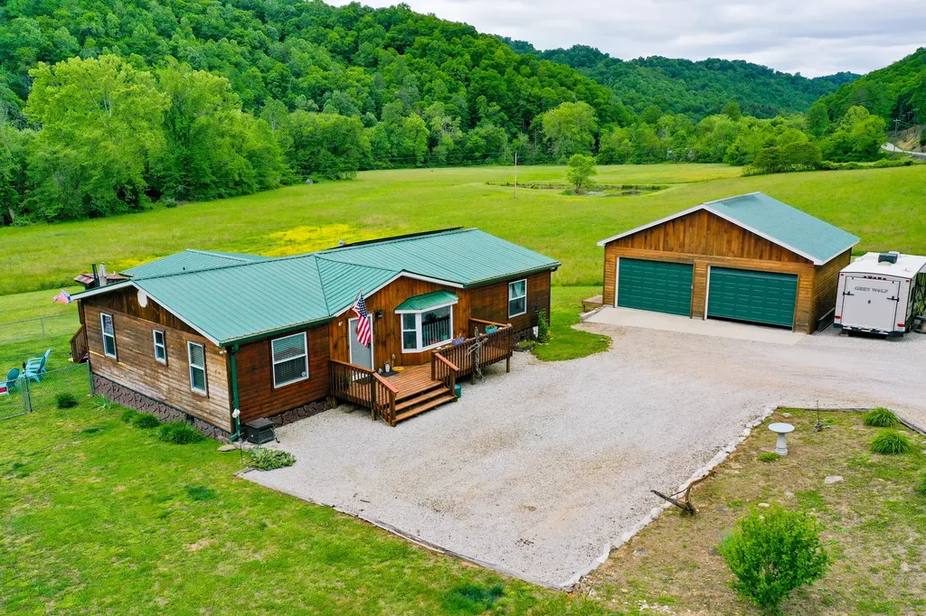 4264 Kentucky 1482 Oneida KY 40972