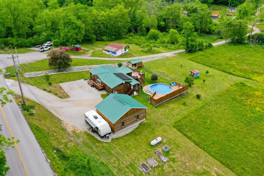 4264 Kentucky 1482 Oneida KY 40972