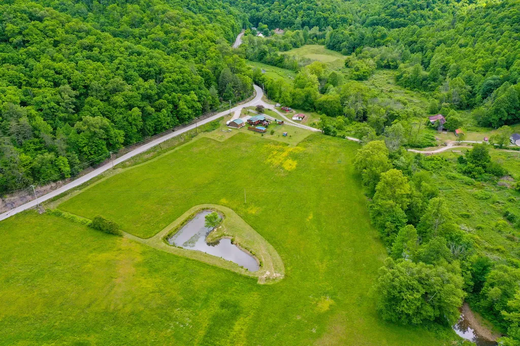 4264 Kentucky 1482 Oneida KY 40972