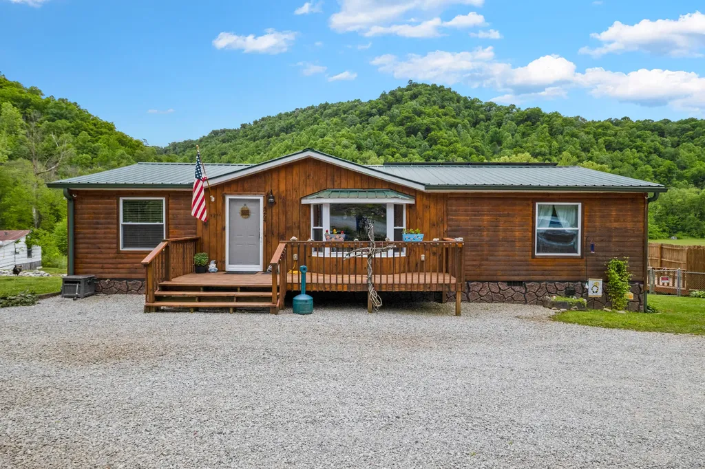 4264 Kentucky 1482 Oneida KY 40972