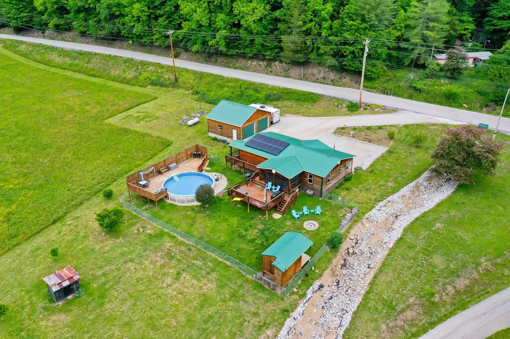 4264 Kentucky 1482 Oneida KY 40972