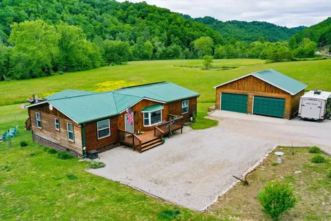 4264 Kentucky 1482 Oneida KY 40972