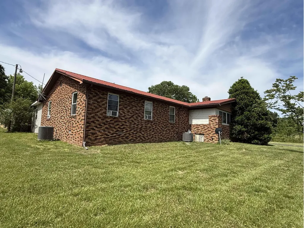 2721 Ky-26 Corbin KY 40701