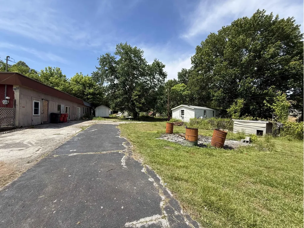 2721 Ky-26 Corbin KY 40701