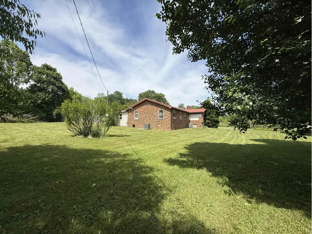 2721 Ky-26 Corbin KY 40701