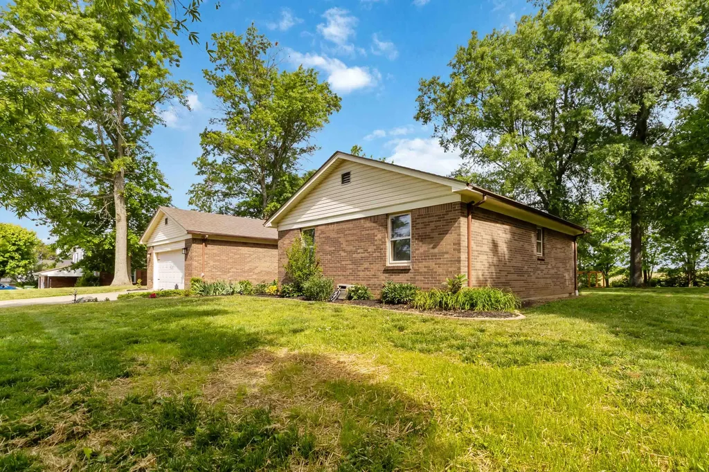 152 Virginia Drive Richmond KY 40475