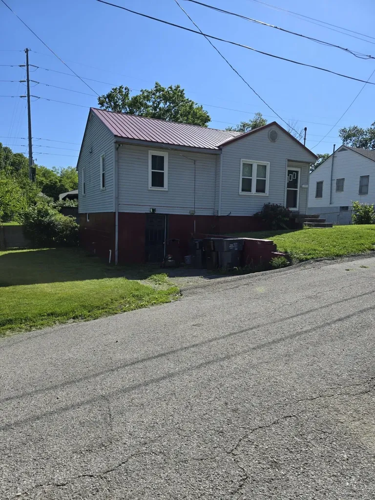 204 S Robbins Court Richmond KY 40475