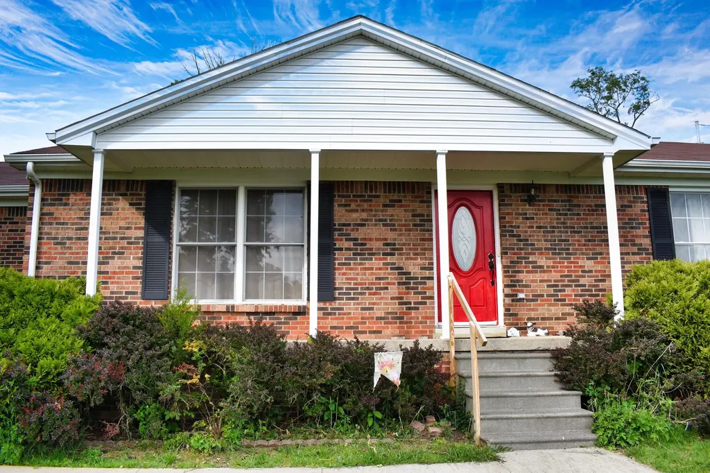 287 Logan Lick Road Winchester KY 40391