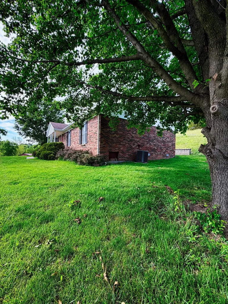 287 Logan Lick Road Winchester KY 40391