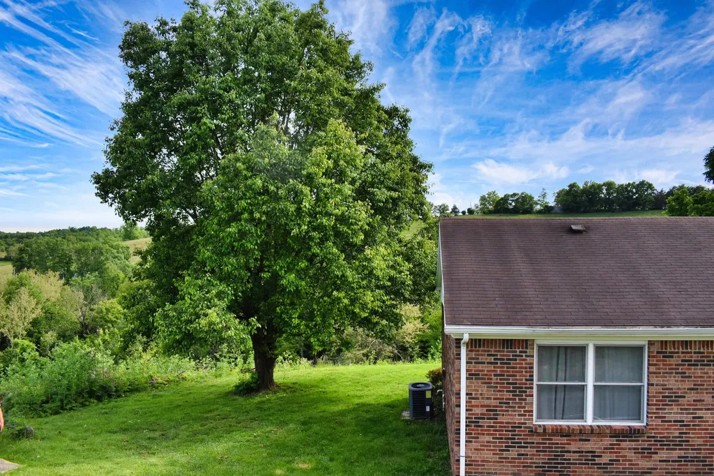 287 Logan Lick Road Winchester KY 40391