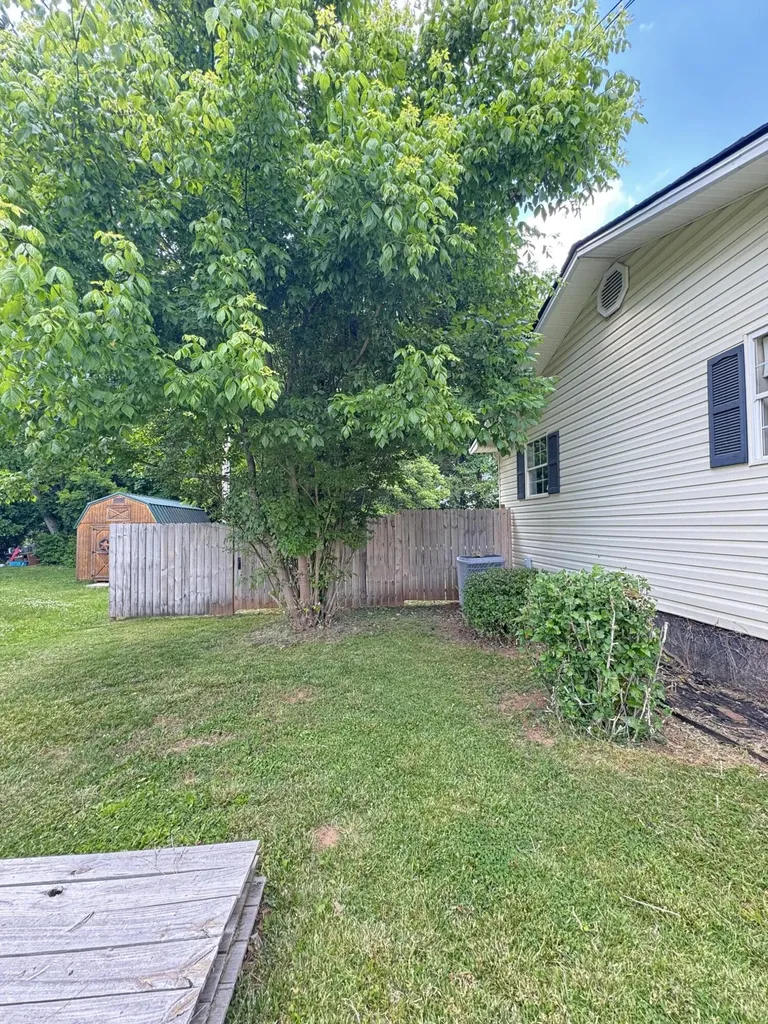183 Vine Street Monticello KY 42633