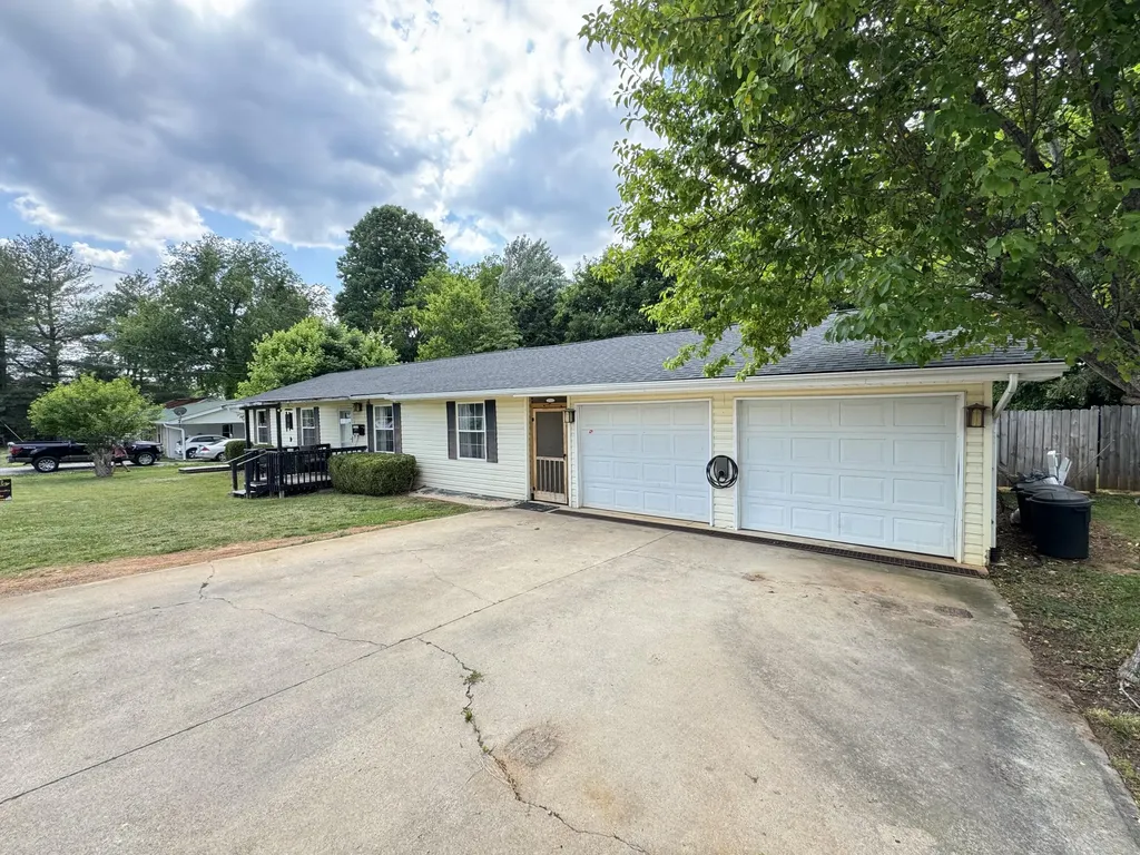 183 Vine Street Monticello KY 42633