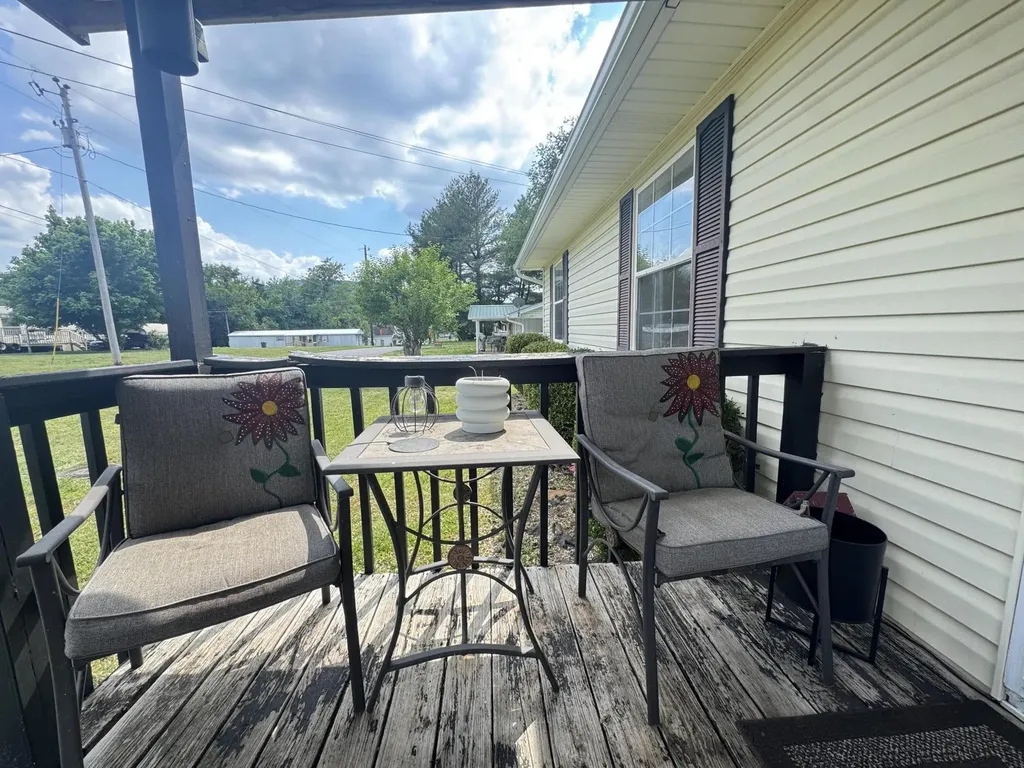 183 Vine Street Monticello KY 42633