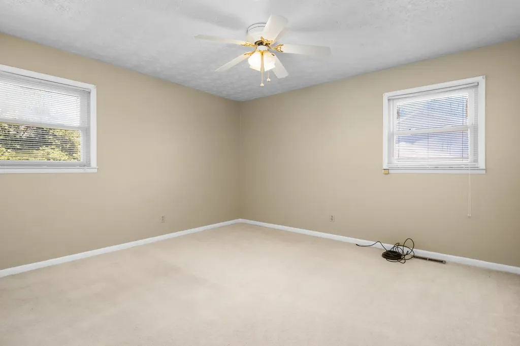 2015 Old Whitley Road London KY 40744