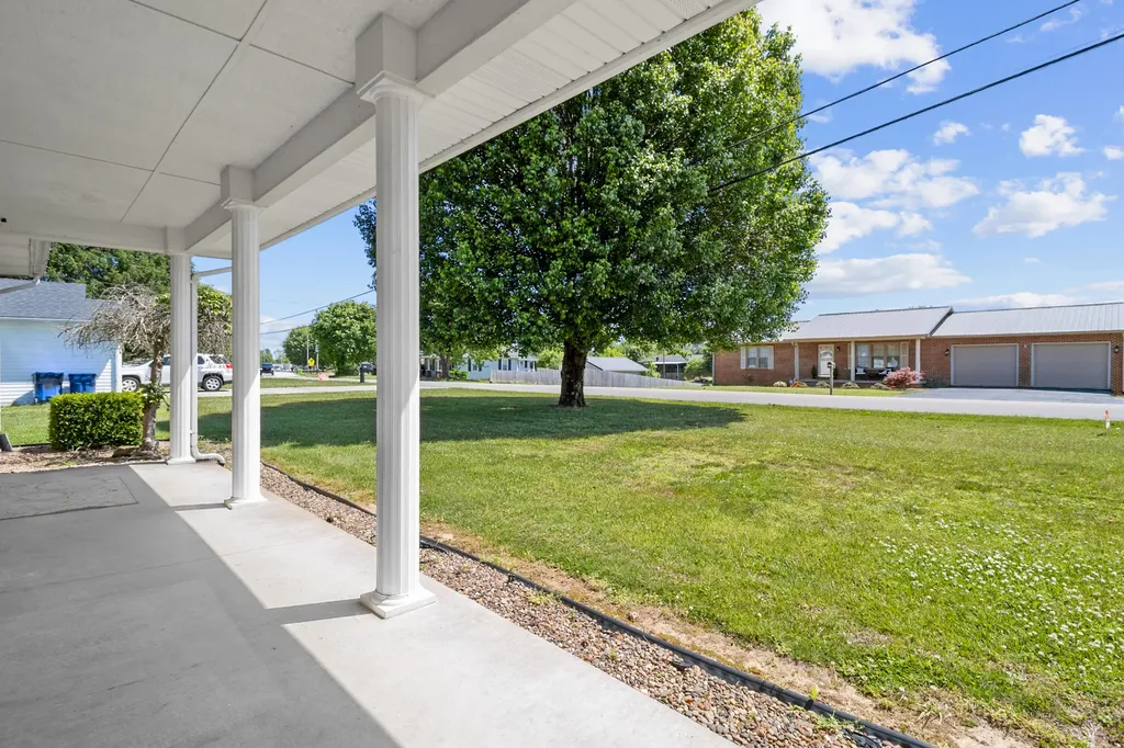 2015 Old Whitley Road London KY 40744