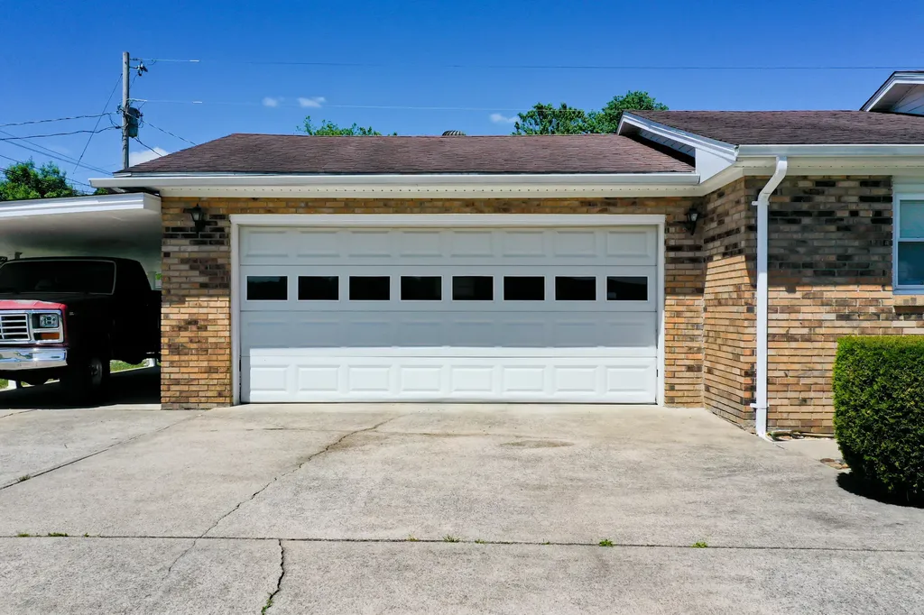 2015 Old Whitley Road London KY 40744