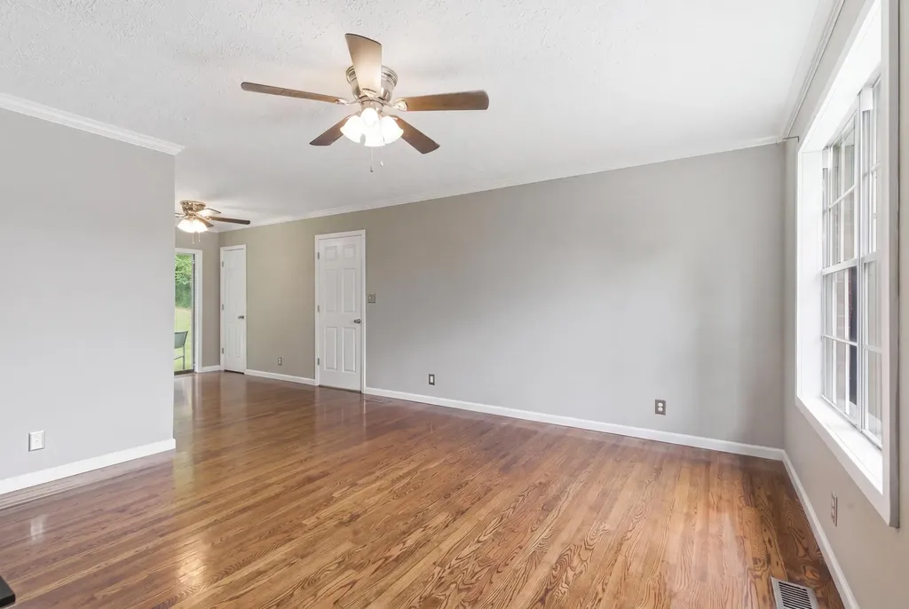 241 Hickory Drive Frankfort KY 40601