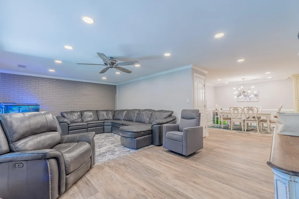 160 W Meadow Drive Nancy KY 42544