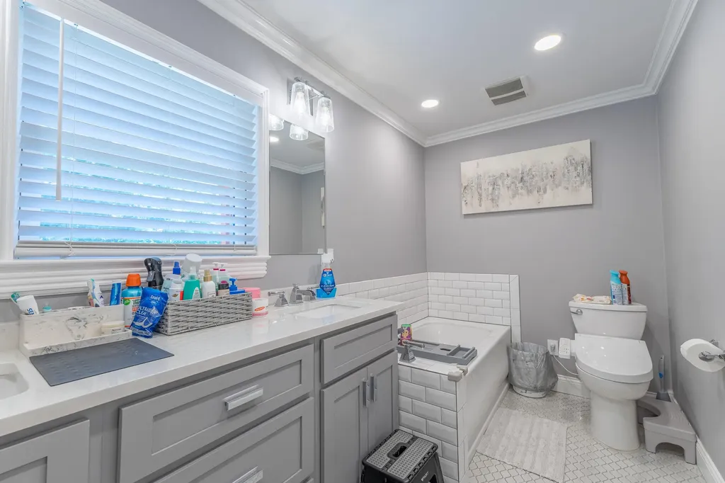160 W Meadow Drive Nancy KY 42544