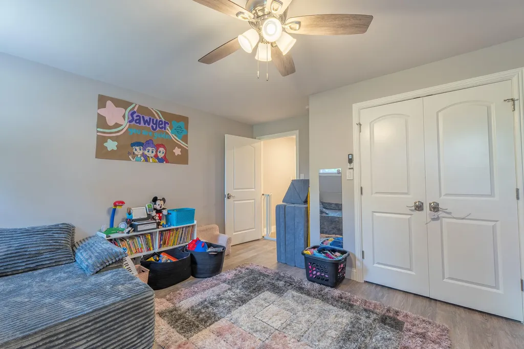 160 W Meadow Drive Nancy KY 42544