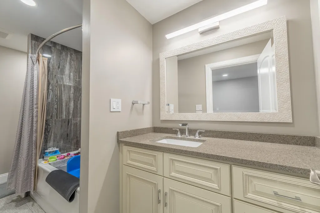 160 W Meadow Drive Nancy KY 42544