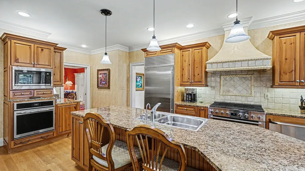 4827 Faulkirk Lane Lexington KY 40515