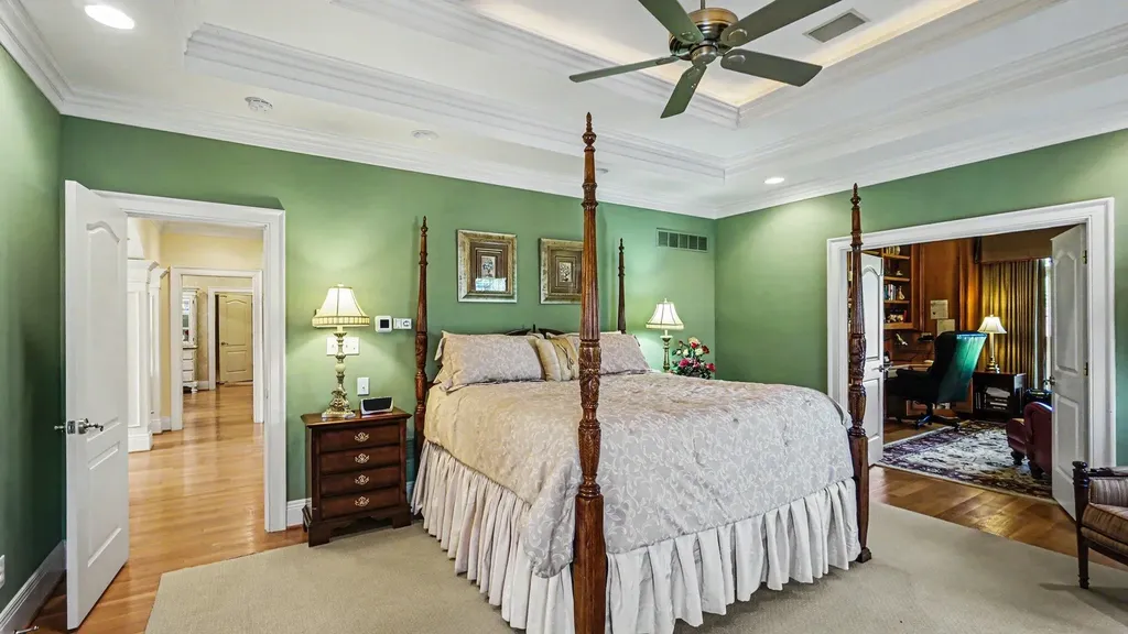 4827 Faulkirk Lane Lexington KY 40515