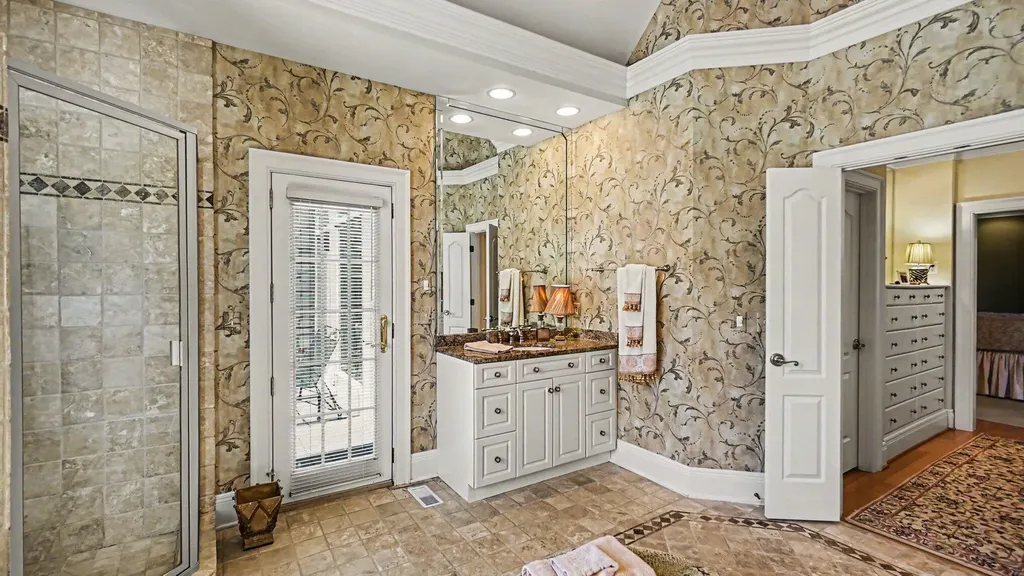 4827 Faulkirk Lane Lexington KY 40515
